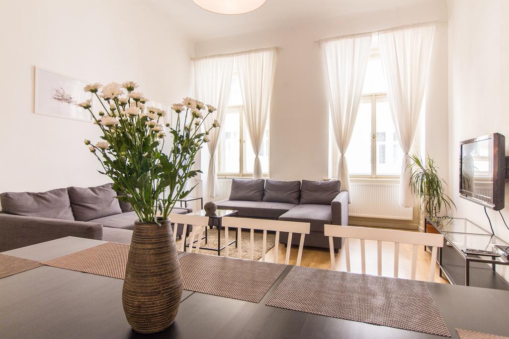 Mighty Prague Apartments Truhlarska Exterior photo